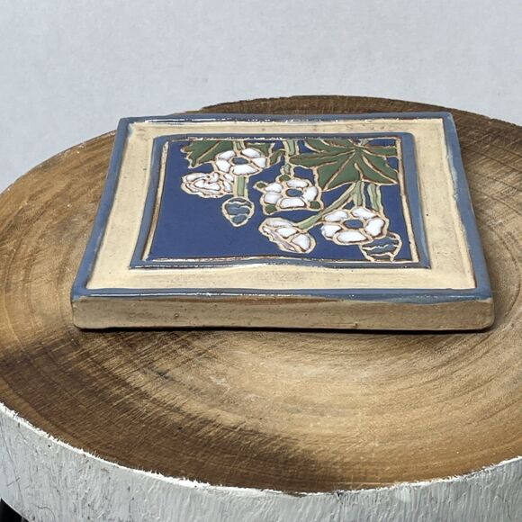 Vintage 1985 Red Clay Tile Works Blue White Floral Flowers Trivet Tile 6” - Picture 6 of 8